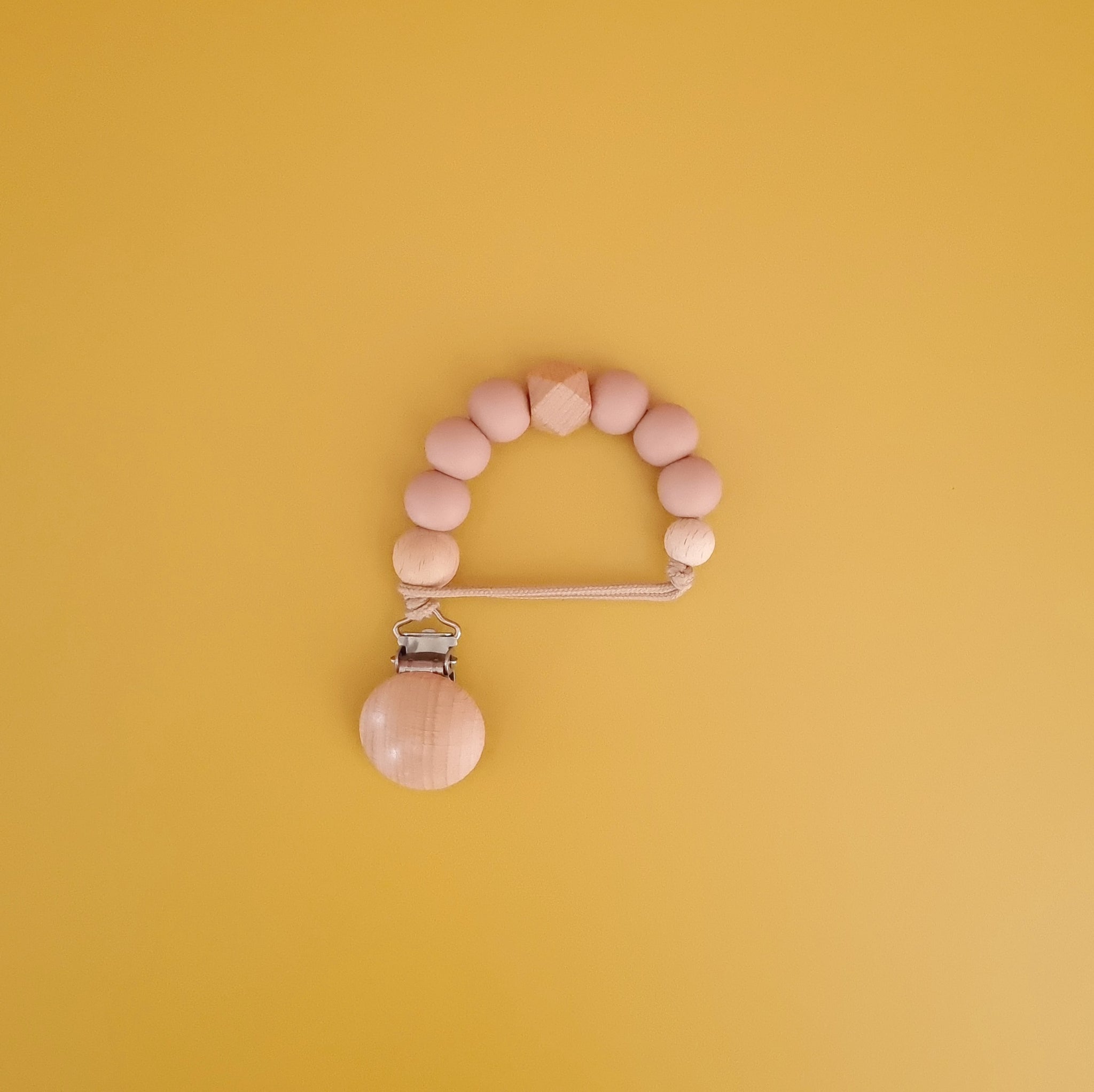 Dusty rose beaded pacifier clip