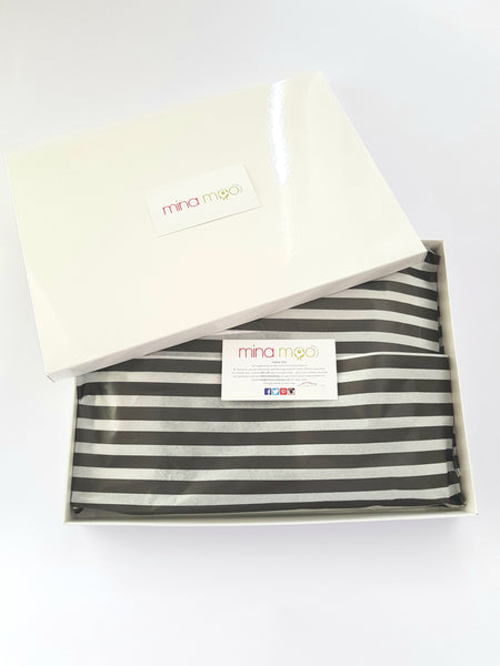 Modern mom gift box  (CUSTOM - choose your prints)