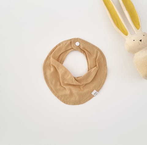 Caramel muslin dribble bib